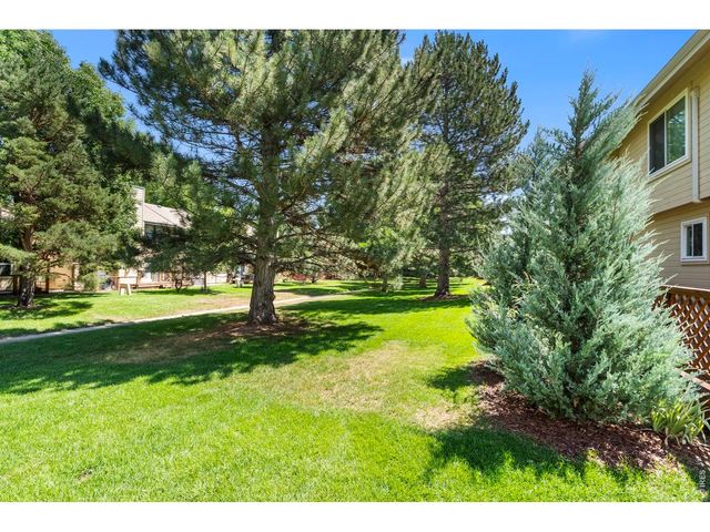 966 Shire Ct, Fort Collins, CO 80526