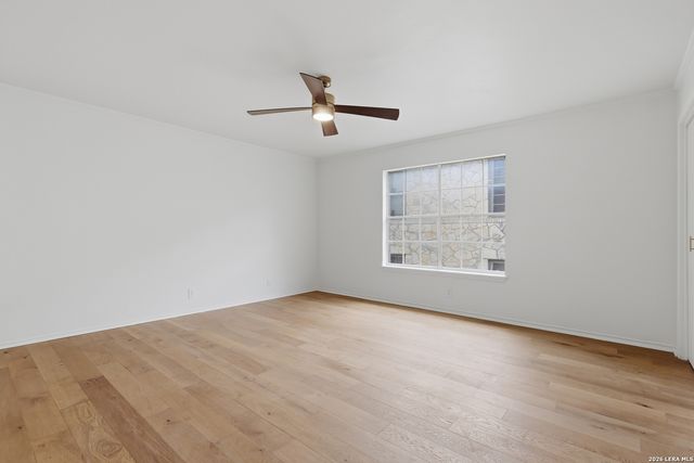 486 E Olmos Dr, Olmos Park, TX 78212