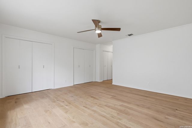 486 E Olmos Dr, Olmos Park, TX 78212