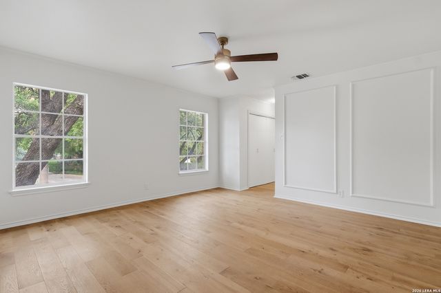 486 E Olmos Dr, Olmos Park, TX 78212