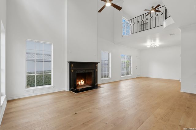 486 E Olmos Dr, Olmos Park, TX 78212