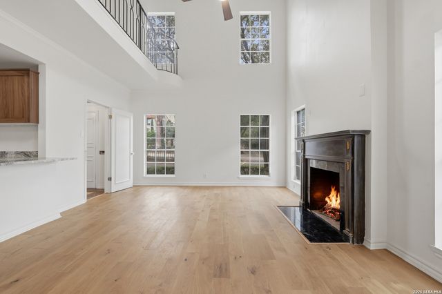 486 E Olmos Dr, Olmos Park, TX 78212