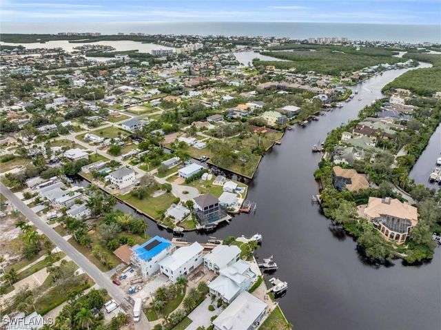 27579 Tarpon WAY, Bonita Springs, FL 34134