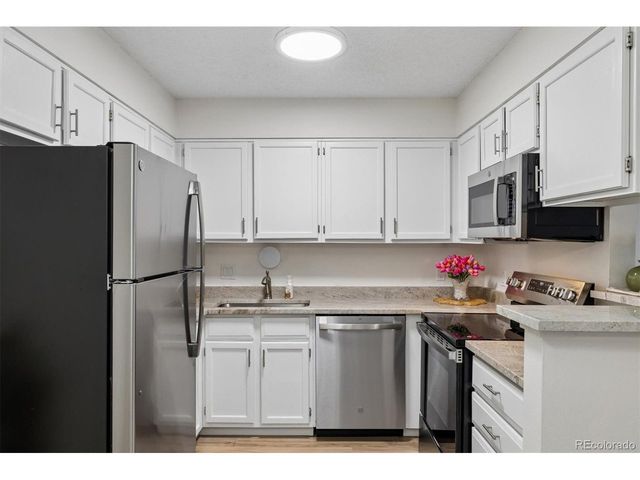 203 Wright St 103, Lakewood, CO 80228