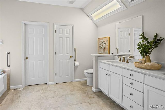 7437 Timberwolf Trail, Fairview Heights, IL 62208