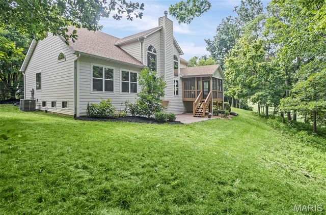 7437 Timberwolf Trail, Fairview Heights, IL 62208