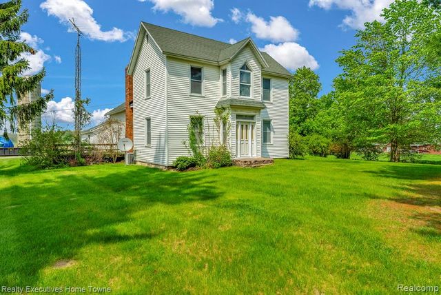 5390 Walker Road, Clyde, MI 48049
