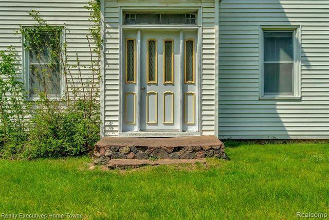 5390 Walker Road, Clyde, MI 48049