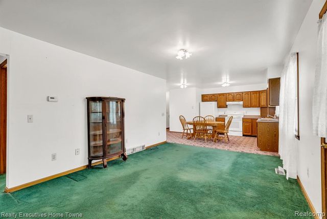5390 Walker Road, Clyde, MI 48049