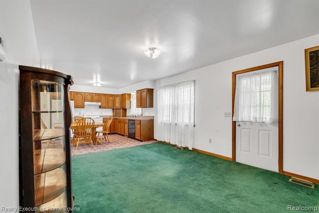 5390 Walker Road, Clyde, MI 48049