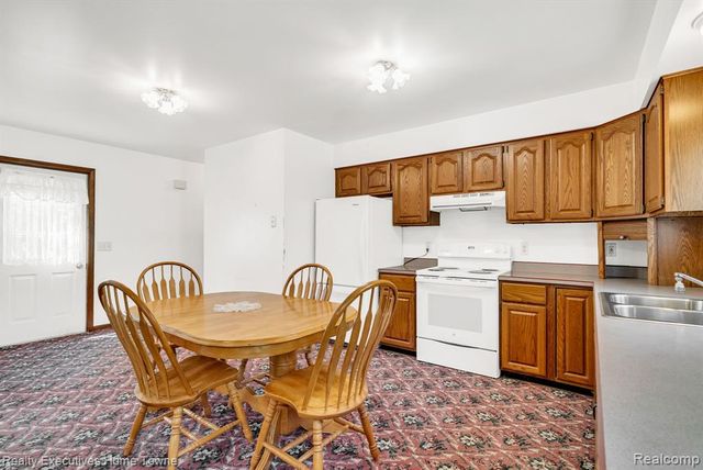 5390 Walker Road, Clyde, MI 48049