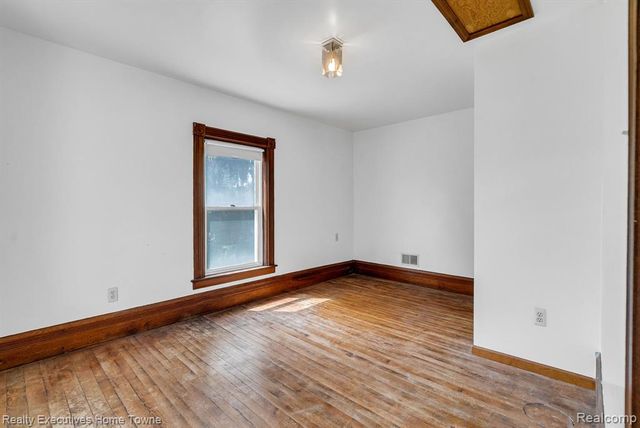 5390 Walker Road, Clyde, MI 48049