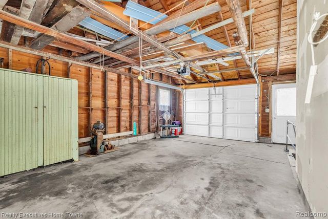5390 Walker Road, Clyde, MI 48049