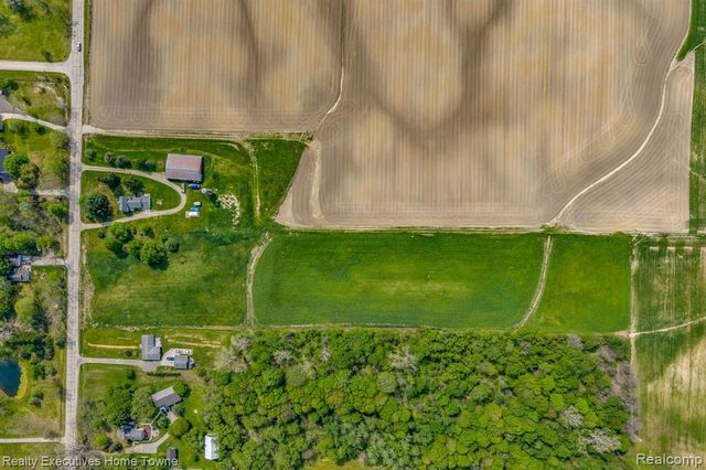 5390 Walker Road, Clyde, MI 48049