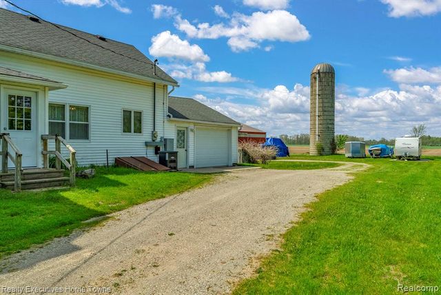 5390 Walker Road, Clyde, MI 48049