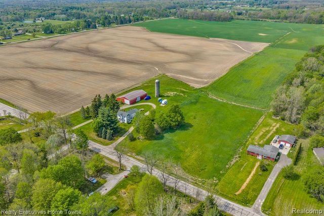 5390 Walker Road, Clyde, MI 48049