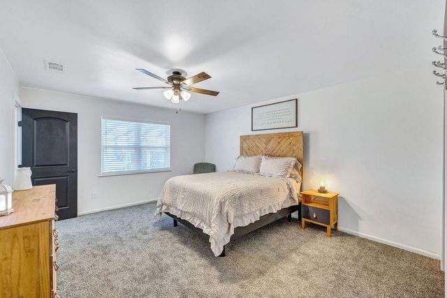 309 W Avenue H Ave, Jarrell, TX 76537