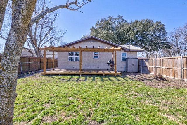 309 W Avenue H Ave, Jarrell, TX 76537