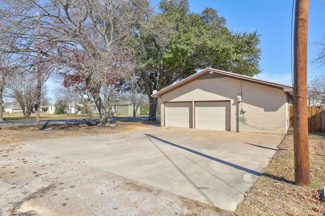 309 W Avenue H Ave, Jarrell, TX 76537