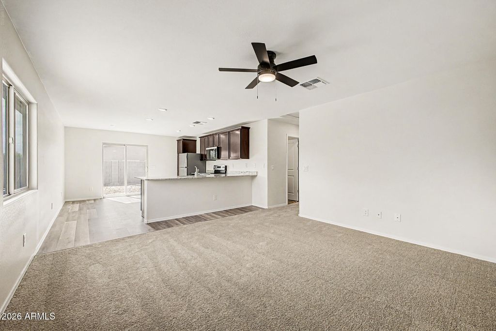 360 S OAK Street, Florence, AZ 85132 — photo 2