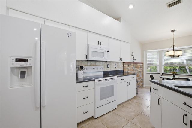 27180 TIERRA DEL FUEGO CIRCLE, Punta Gorda, FL 33983