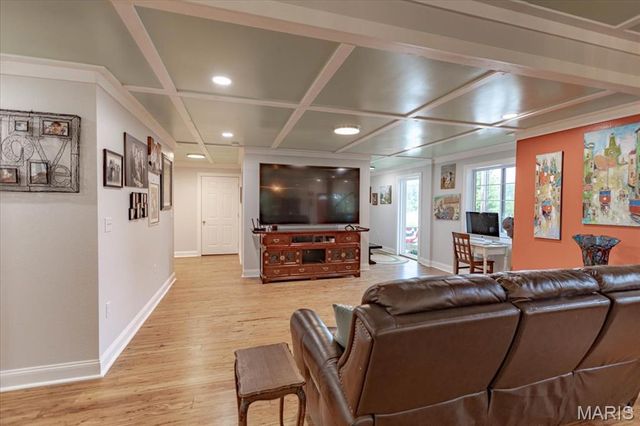 7644 Highway 17, Houston, MO 65483