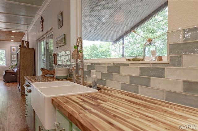 7644 Highway 17, Houston, MO 65483