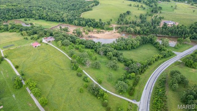 7644 Highway 17, Houston, MO 65483