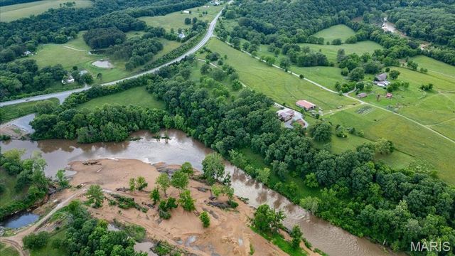 7644 Highway 17, Houston, MO 65483