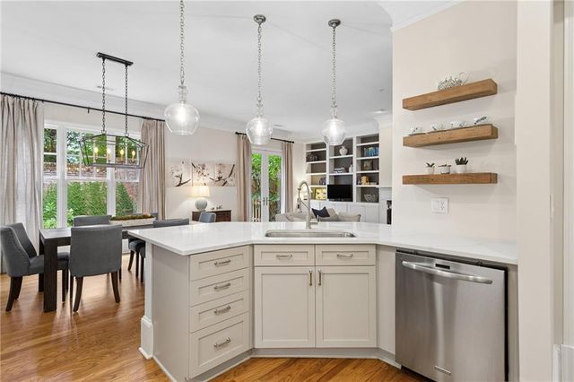 3313 Buckhead Forest Mews NE, Atlanta, GA 30305