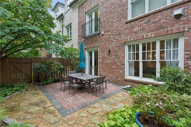 3313 Buckhead Forest Mews NE, Atlanta, GA 30305