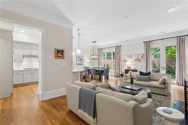 3313 Buckhead Forest Mews NE, Atlanta, GA 30305