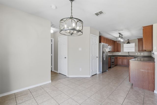 701 S Heights Drive, Crowley, TX 76036