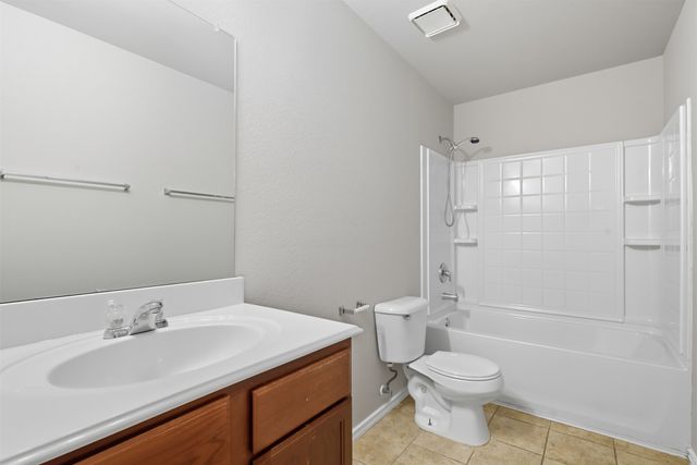 701 S Heights Drive, Crowley, TX 76036