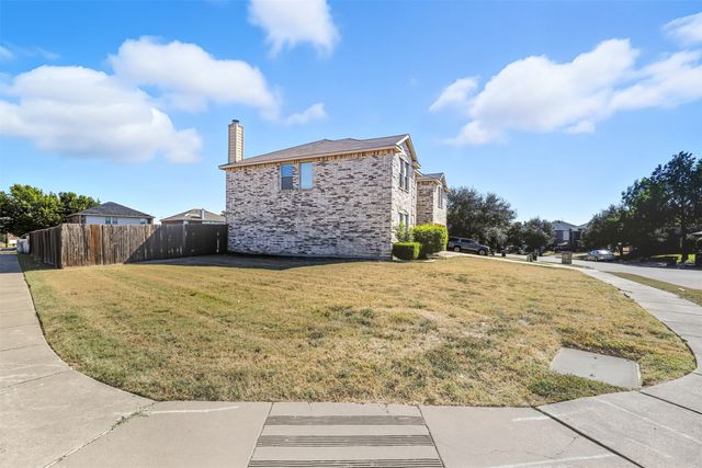 701 S Heights Drive, Crowley, TX 76036