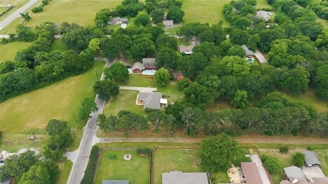 2917 Harlow Road, Commerce, TX 75428