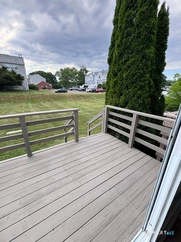 14 Carriage Path North 14, Milford, CT 06460