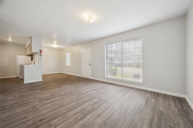 1716 Crownover Road 8, Houston, TX 77080