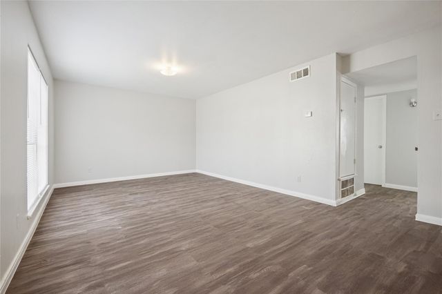 1716 Crownover Road 8, Houston, TX 77080