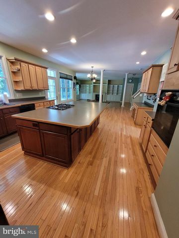 1707 RITCHIE HIGHWAY, Annapolis, MD 21409