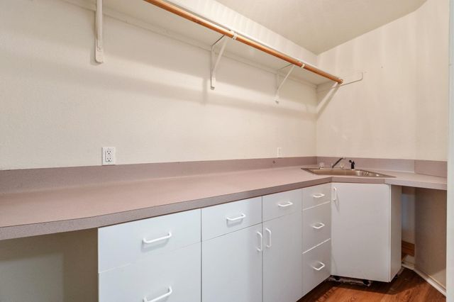 13226 Amasia DR, Austin, TX 78729