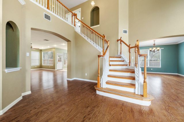 13226 Amasia DR, Austin, TX 78729