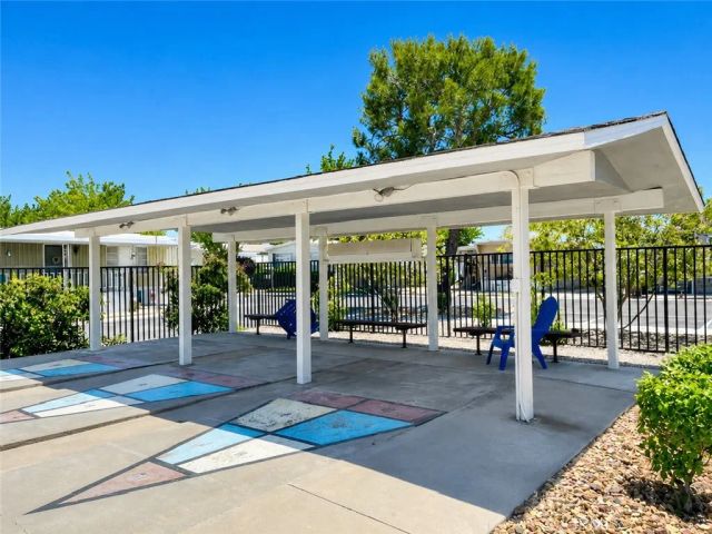 2550 E Avenue I 85, Lancaster, CA 93535