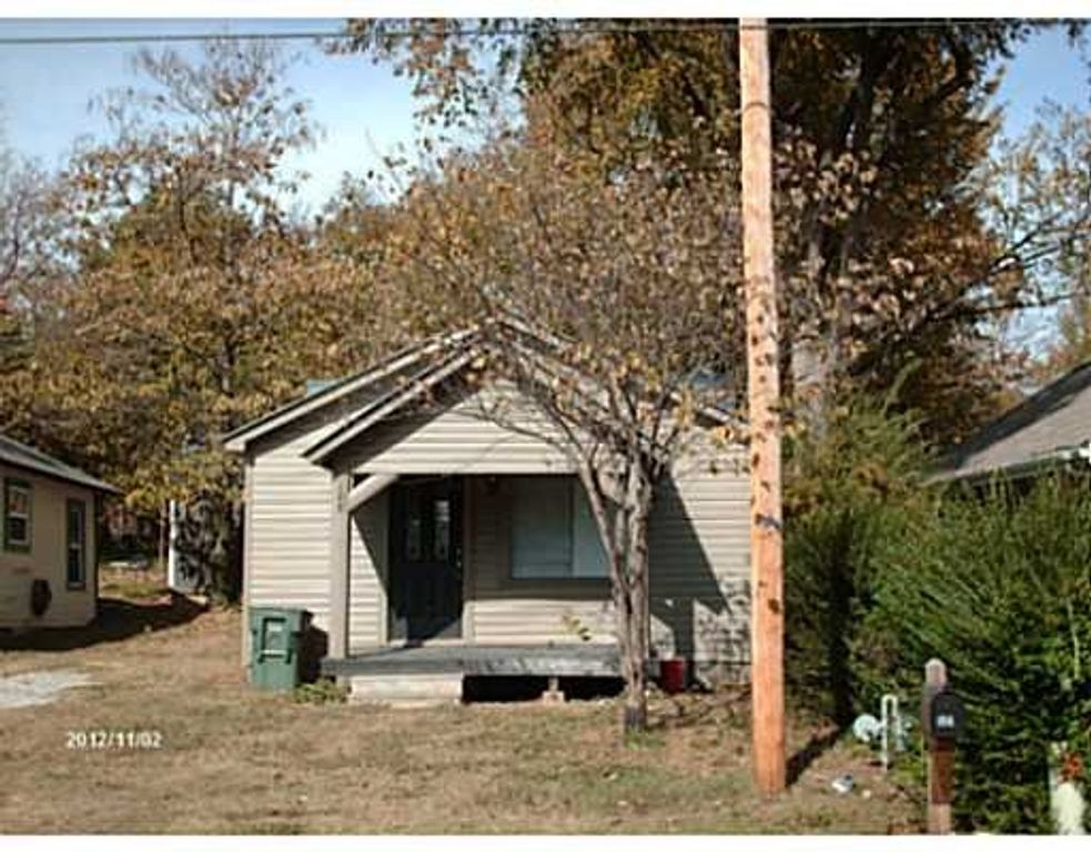 108 5th Street, Fayetteville, AR 72701