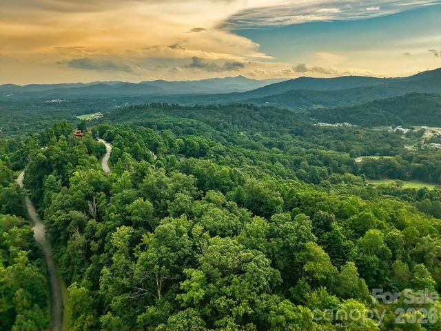 120 Ben Lippen School Road, Asheville, NC 28806