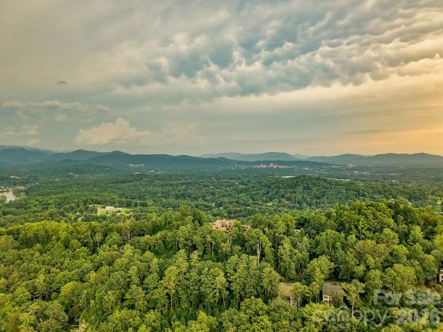 120 Ben Lippen School Road, Asheville, NC 28806