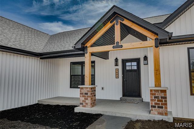 3403 Weatherby Lane, Farmington, MO 63640