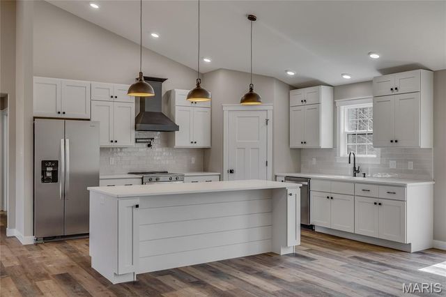 3403 Weatherby Lane, Farmington, MO 63640