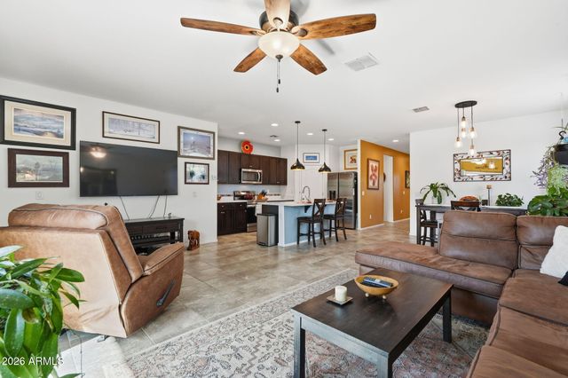 1677 E JARDIN Place, Casa Grande, AZ 85122