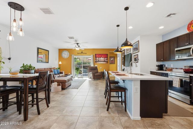 1677 E JARDIN Place, Casa Grande, AZ 85122